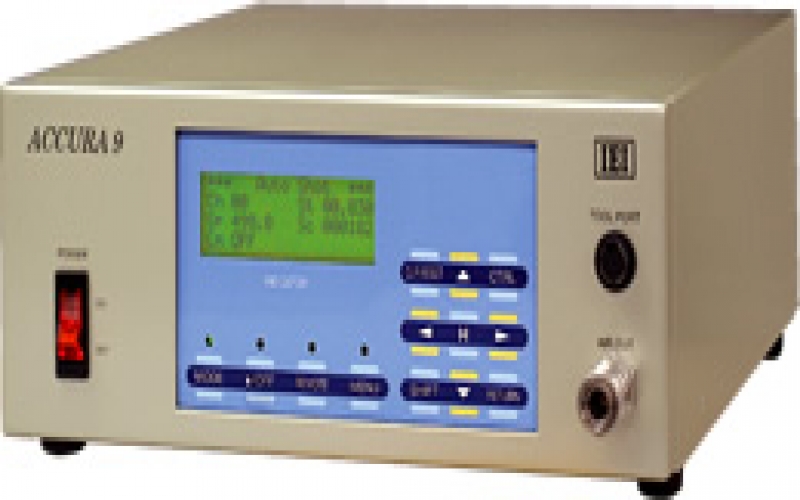 日本IEI巖下點膠機 ACCURA 9L自動化UV粘著劑塗布 　　